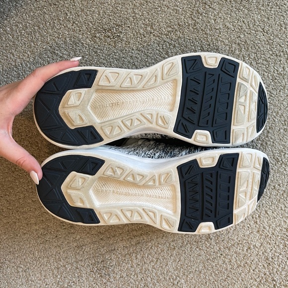 APL TECHLOOM WAVE in 'White/Midnight/Ombre' Tennis Shoe - Picture 9 of 11